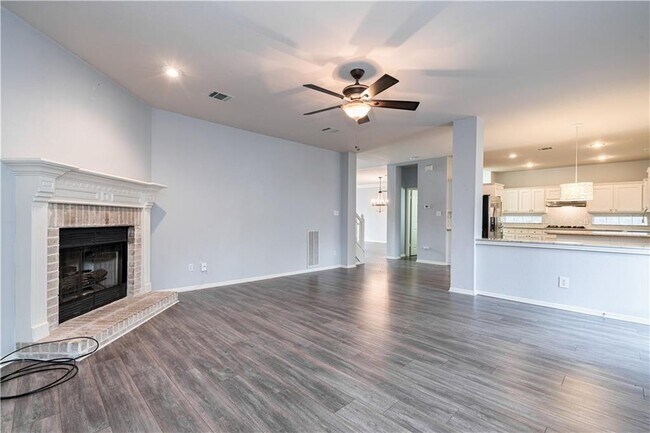 Building Photo - 10608 Sun Tree Cove