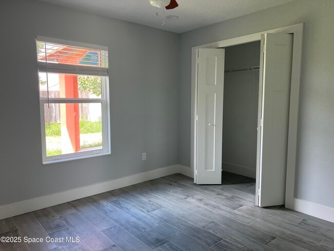 Building Photo - 340 Sea Grape St