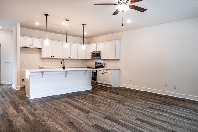 Building Photo - Newly Built Lowcountry Townhome