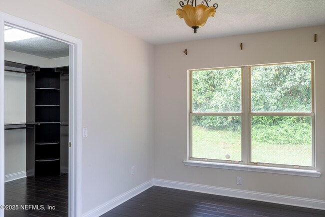 Building Photo - 10064 Ecton Ln