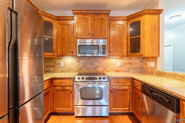 Building Photo - 525 W Mossyleaf Dr SW