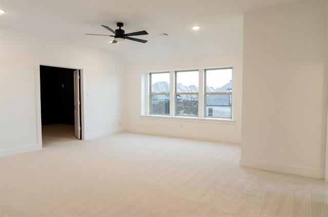 Building Photo - 14902 Hometown Dr