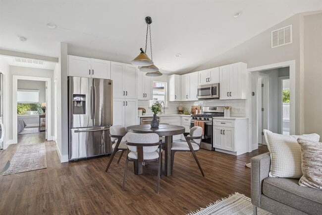Building Photo - 3703 Tower View Ct