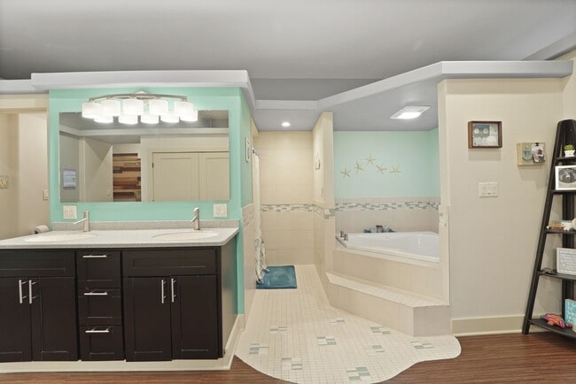 Building Photo - 334 Broad St