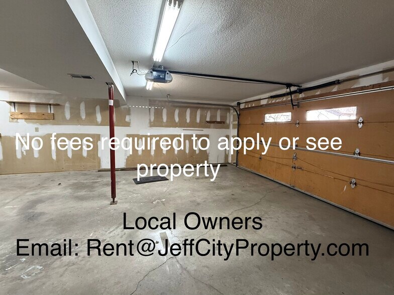 Building Photo - 2317 Independence Ct