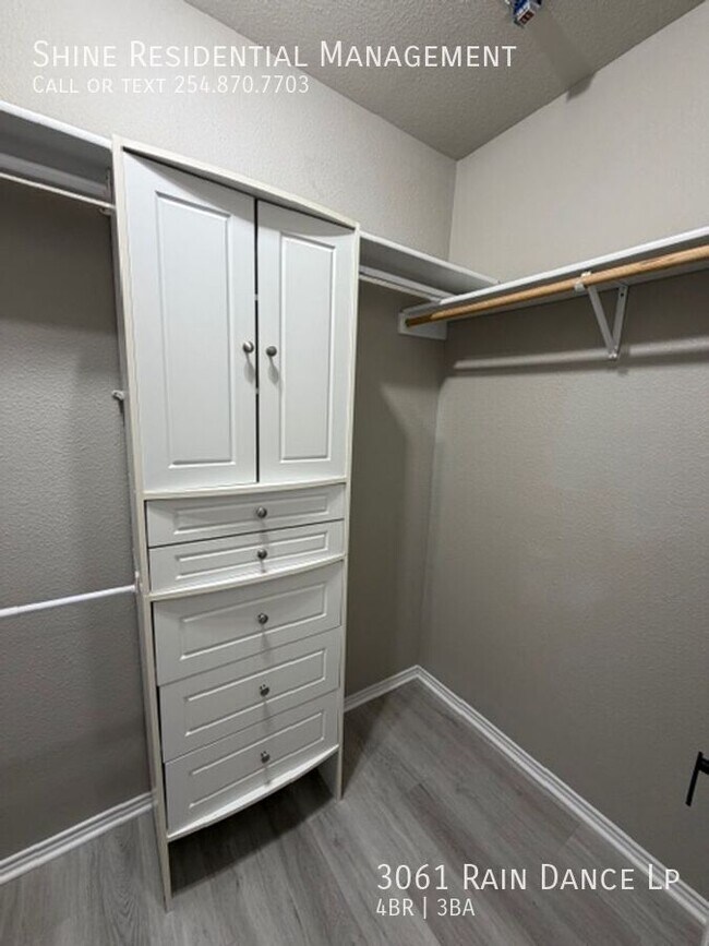 Building Photo - 3061 Rain Dance Loop