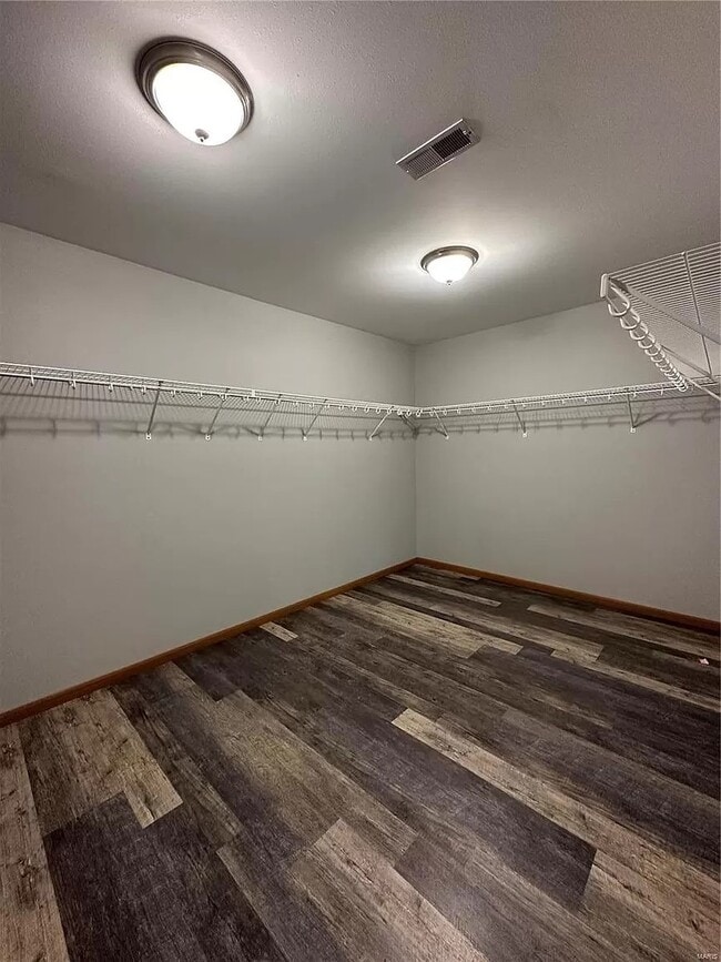 Building Photo - 525 S Jefferson Ave