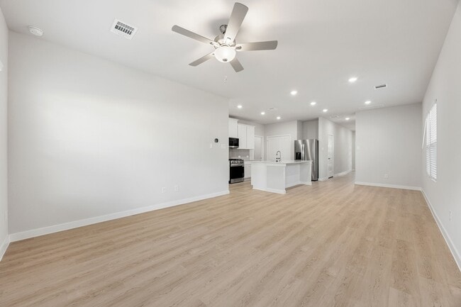 Building Photo - 302 Brazen Forest Trl