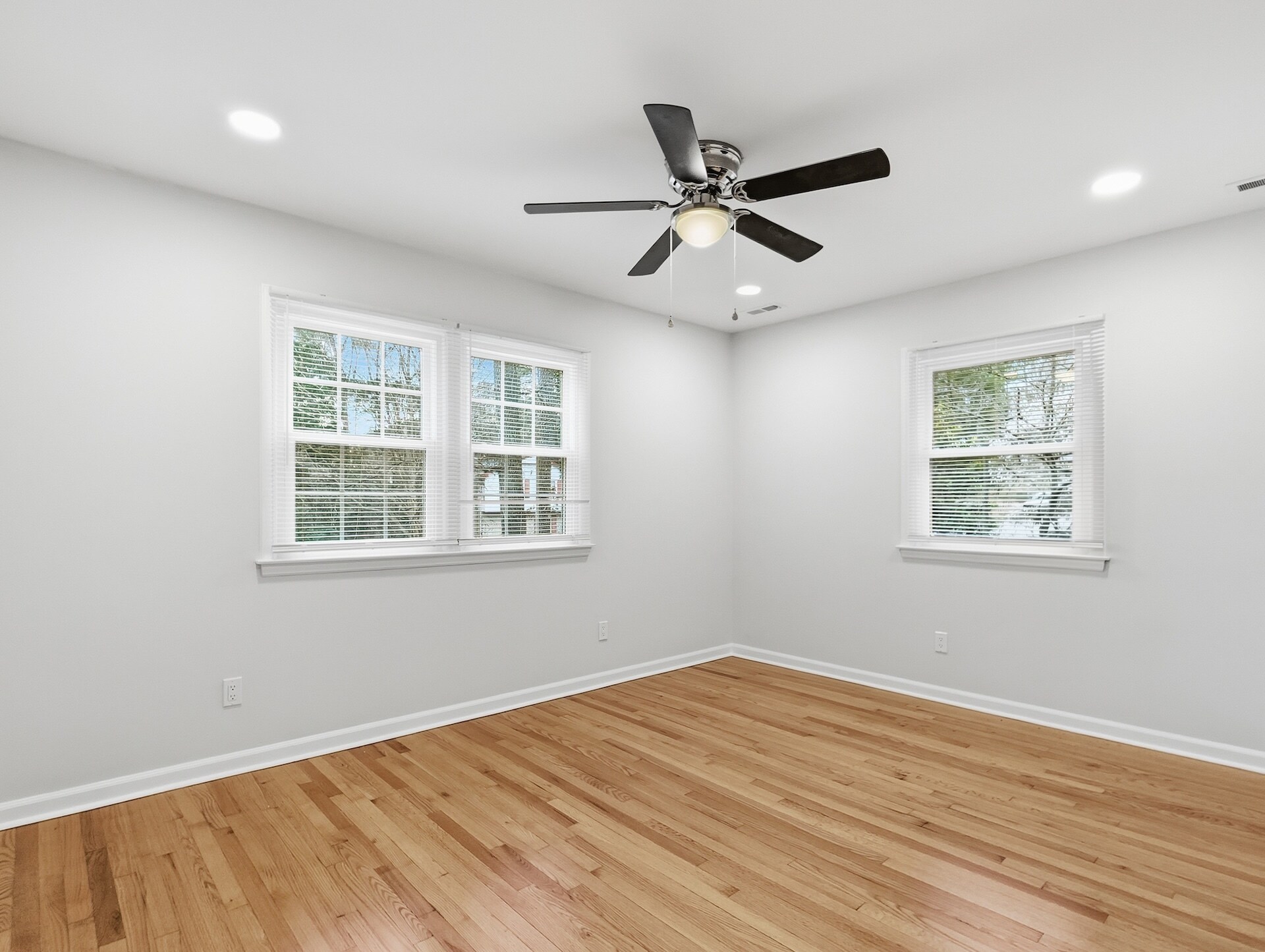 Building Photo - 1113 Yorkshire Dr