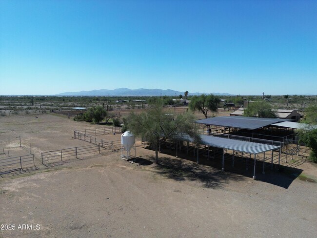 Building Photo - 16511 W Dale Ln