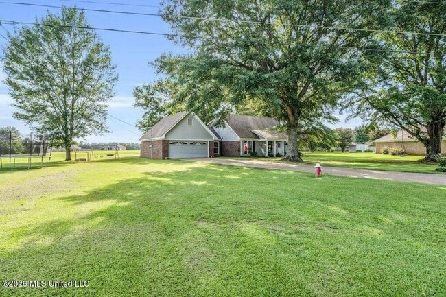 Building Photo - 108 Countryside Ln