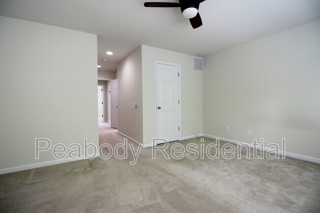 Building Photo - 42637 New Dawn Terrace