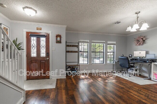Building Photo - 10211 Stone Garden