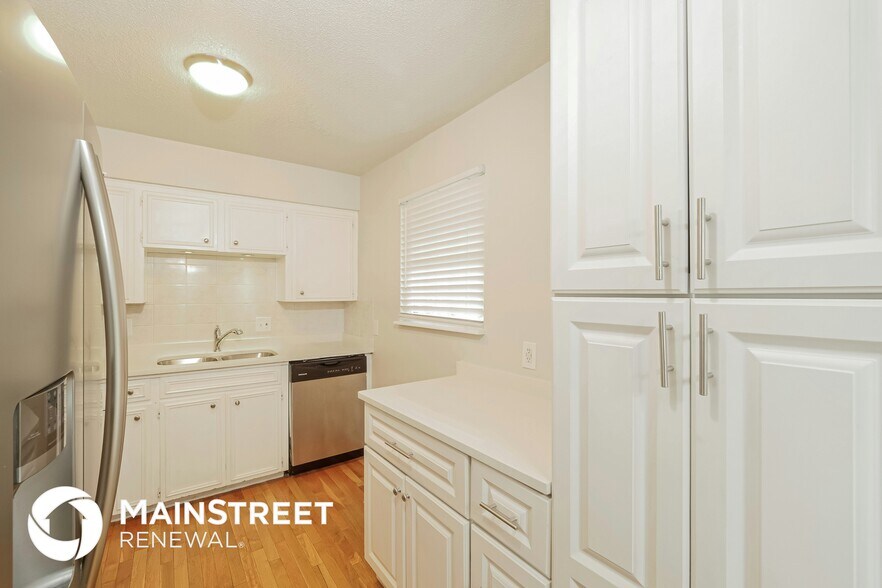Building Photo - 509 NE 98th Terrace
