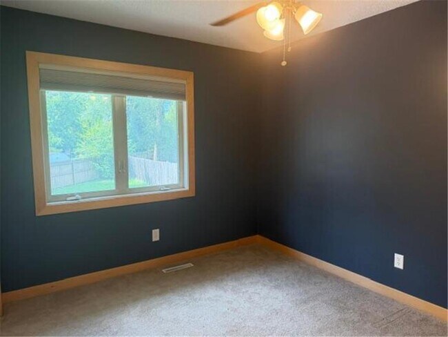 Building Photo - 7936 Grinnell Way