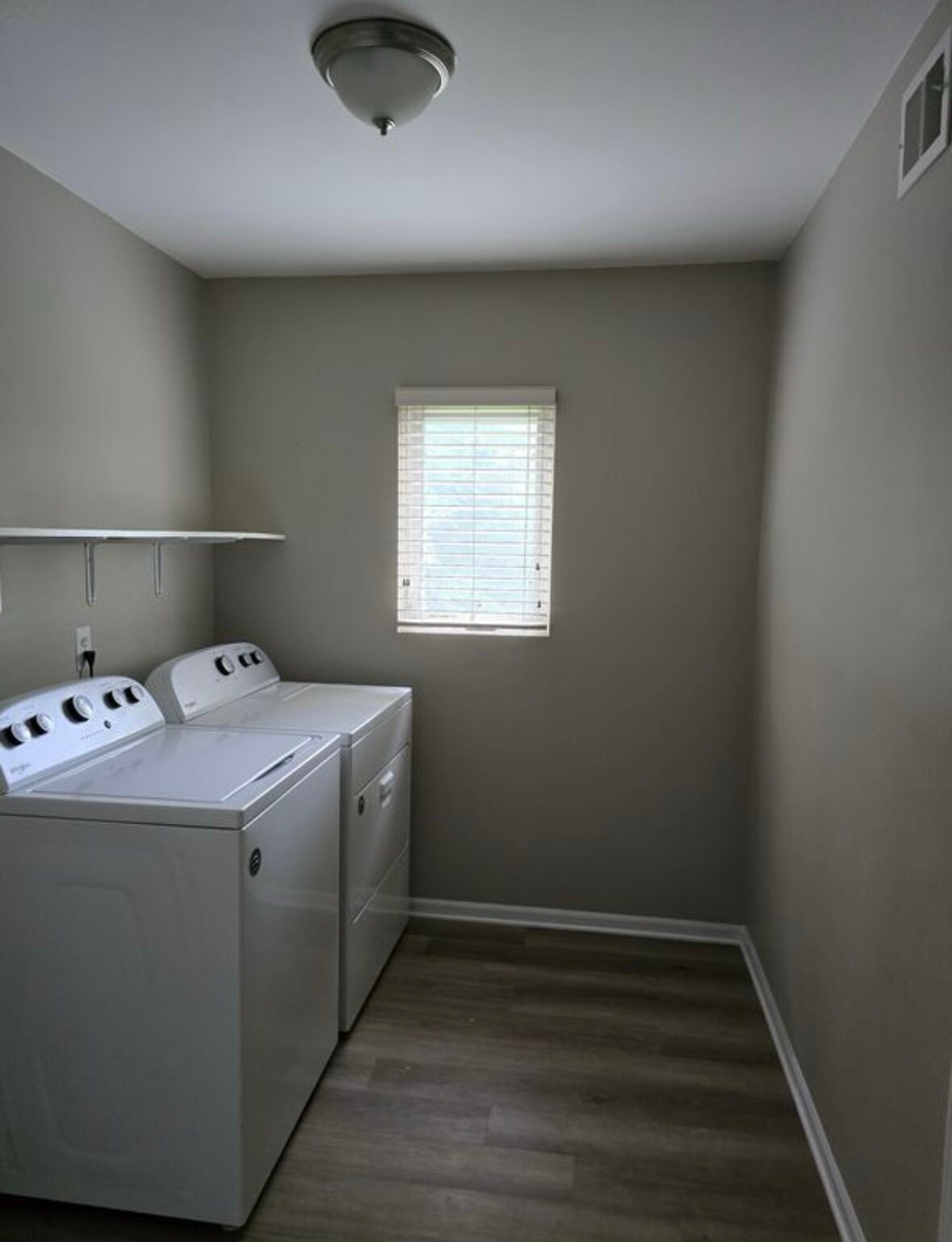 Building Photo - 14262 Shadywood Dr