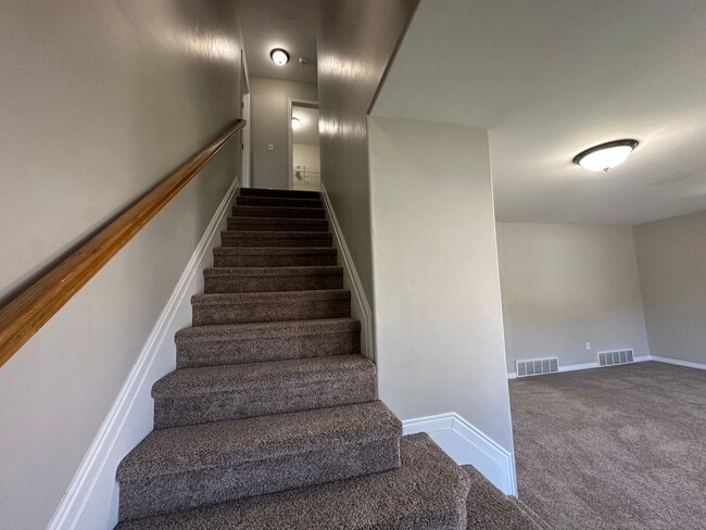 Building Photo - 3528 Newland Loop