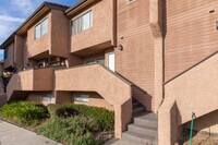 Building Photo - 677 County Square Dr