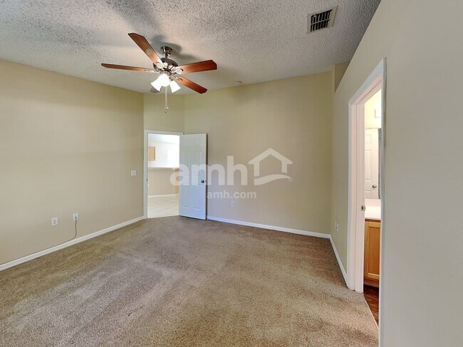 Building Photo - 12555 Belmont Lakes Dr