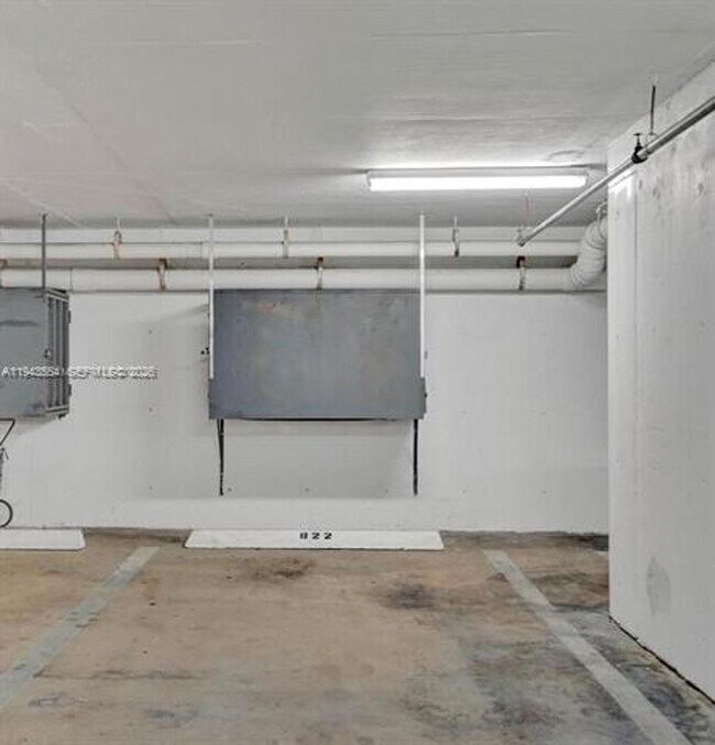 Building Photo - 1 Alhambra Cir