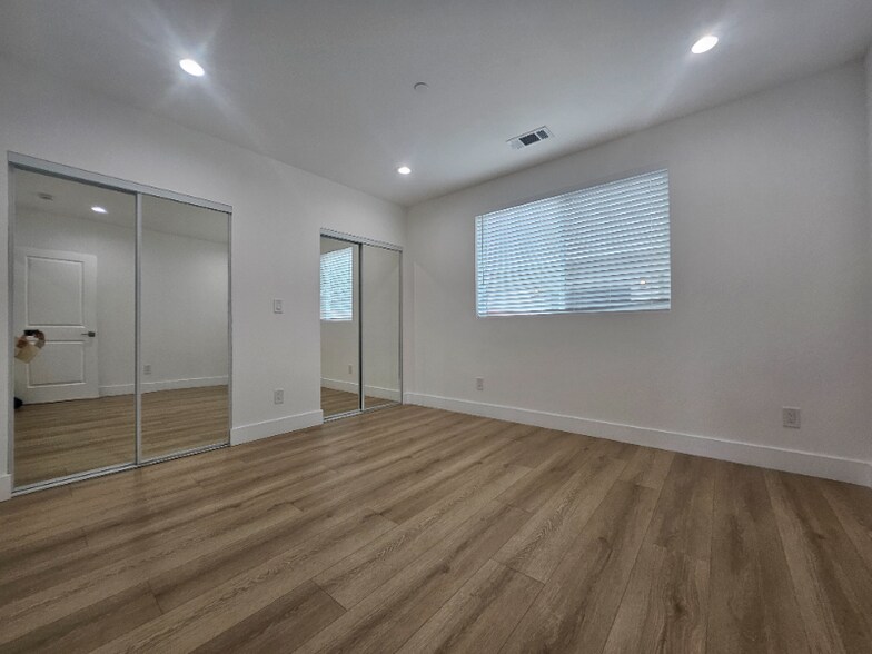 Building Photo - 1624 W 205th St