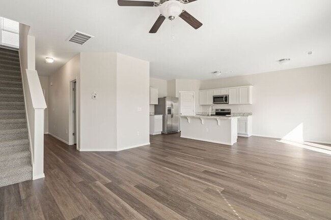 Building Photo - Hot Summer Deal! Sign by 7/31 and Pay Just $250 for Your First Month’s Rent | 3-Bed, 2-Bath Home ...