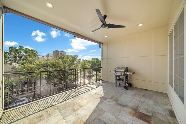 Building Photo - 2924 Leeland St