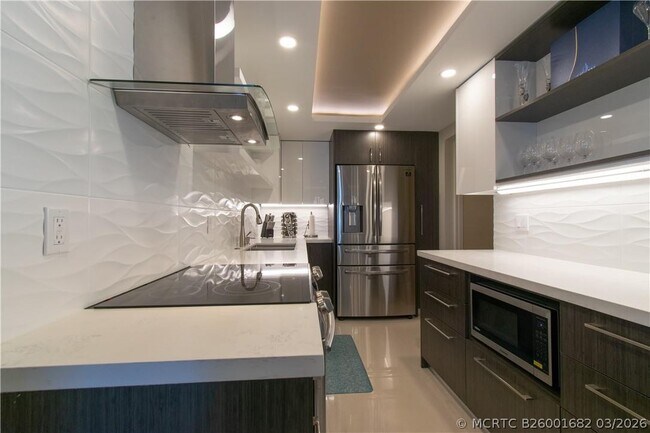 Building Photo - 1151 N Fort Lauderdale Beach Blvd