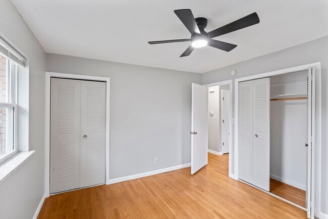 Building Photo - Modern Comfort in Independence, MO – 3-Bedroom Duplex! $1295.00