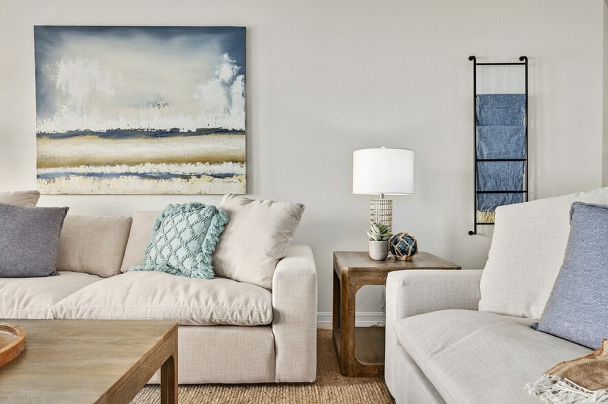 Building Photo - 3404 American Dr