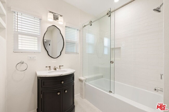 Building Photo - 1511 Selby Ave