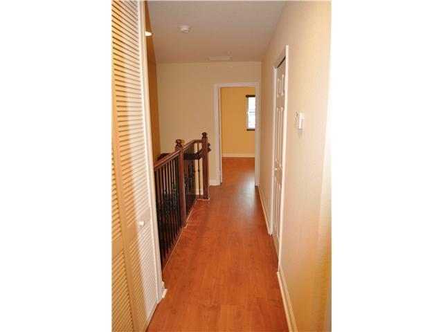 Building Photo - 325 Bayfront Dr