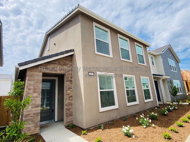 Building Photo - 2752 E Tamarind Dr