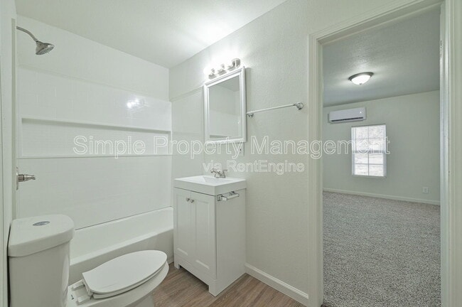 Building Photo - 3608 NW 16th St