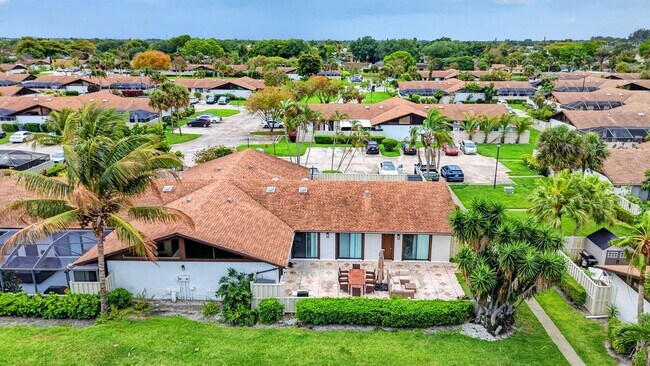 Building Photo - 9903 Boca Gardens Trail