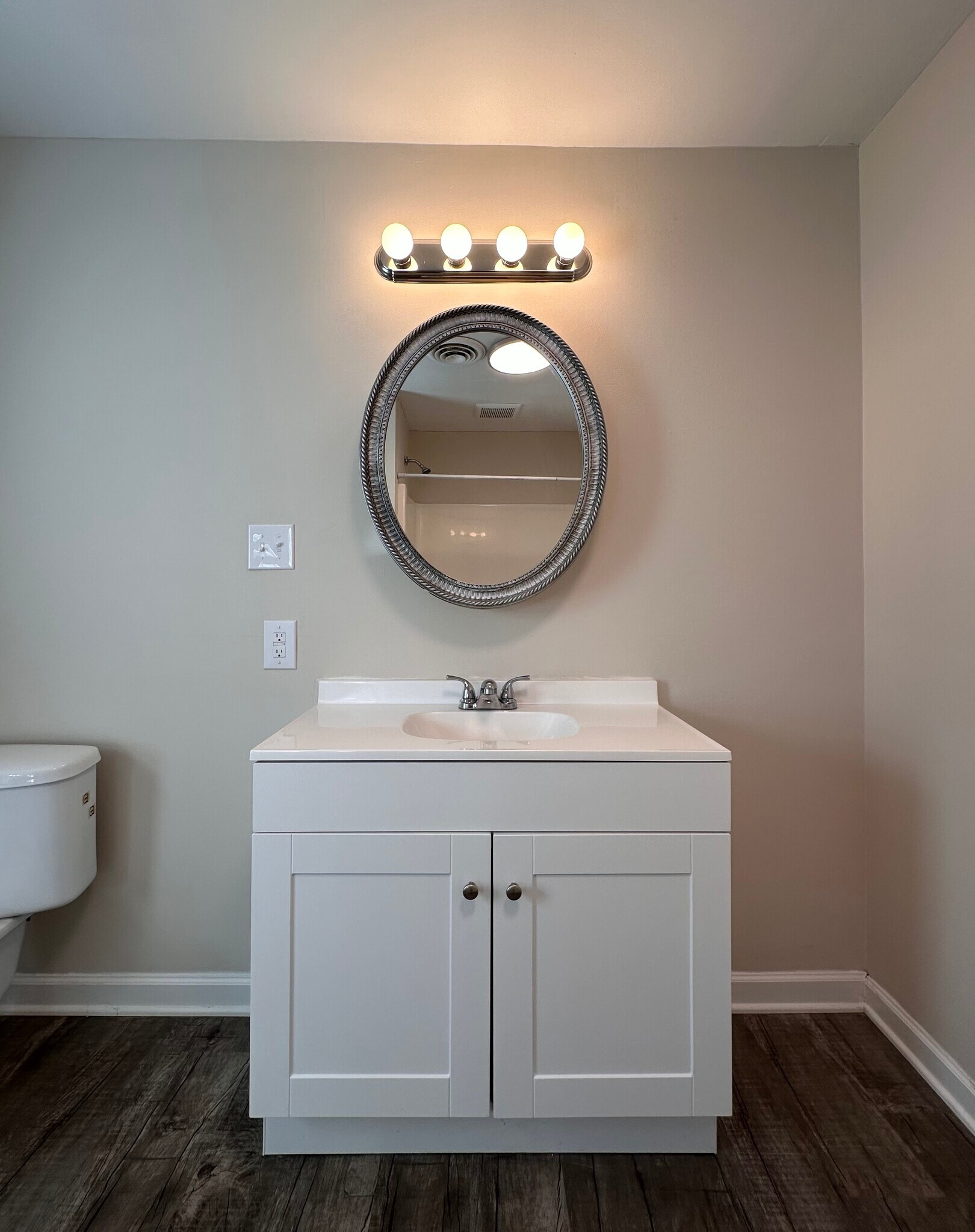 Bathroom #2 - 2729 Keith Ave
