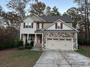 Building Photo - Recently updated 4 Bedroom 2.5 Bath