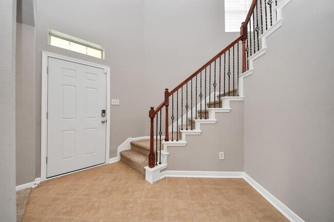 Building Photo - 7447 Oakwood Canyon Dr