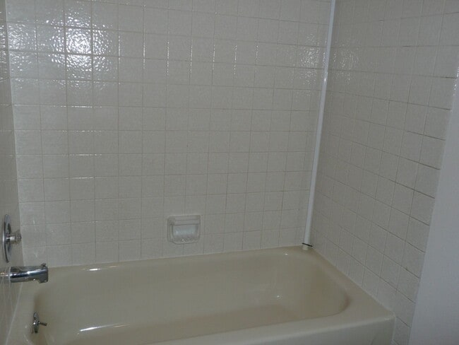 Building Photo - South Anchorage Great Two Story 2 bed apar...