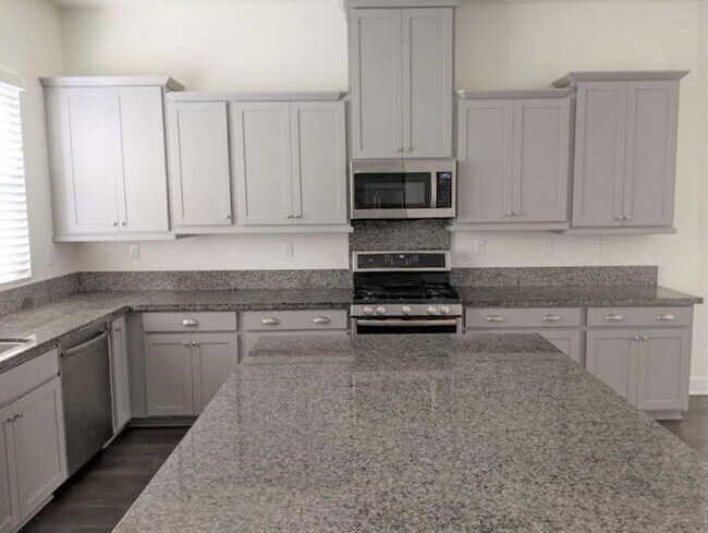 Building Photo - ELLINGTON WAY CHINO HILLS, 91709  (4 BED / 3 BATH)