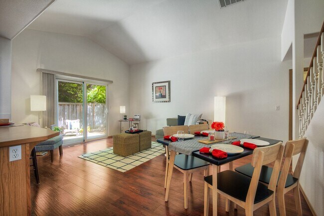 Building Photo - Main floor master - A/C home with 4 bedrooms formal living/dining and great room! Olympia School ...