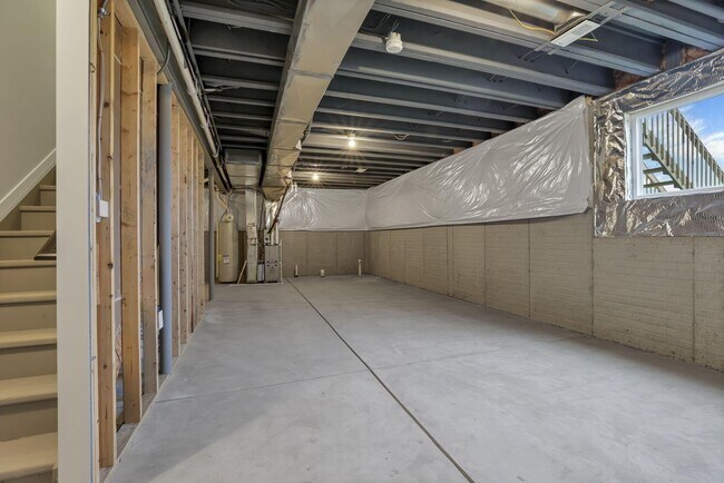 Building Photo - 3832 Old Glory Lp