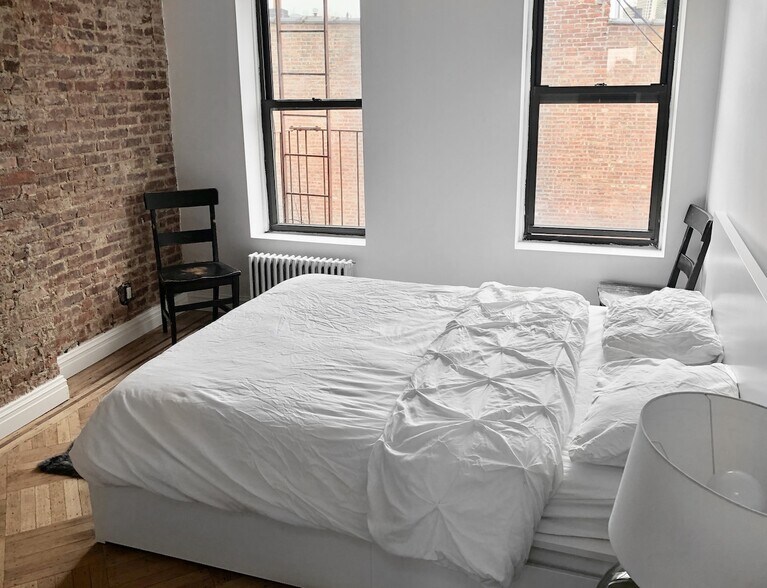 Building Photo - 47A Rockaway Ave