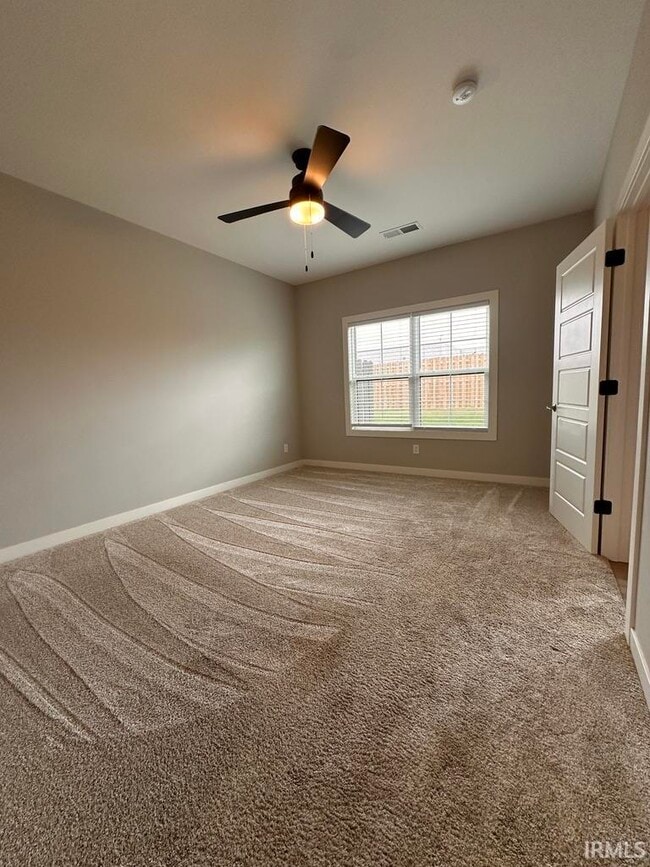 Building Photo - 3824 High Pointe Dr