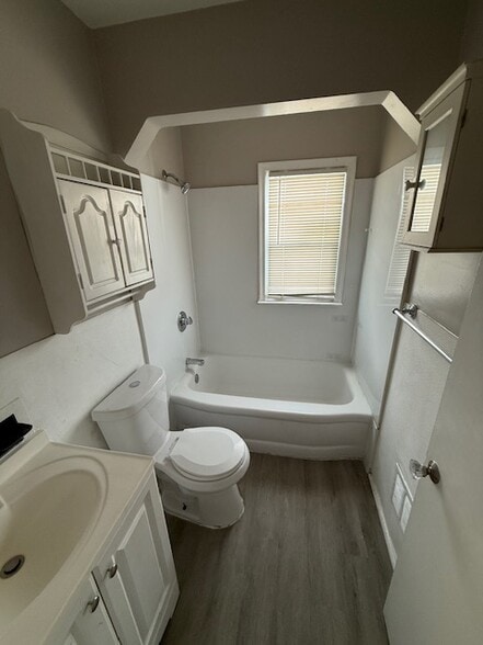 Building Photo - 18403 Conley St