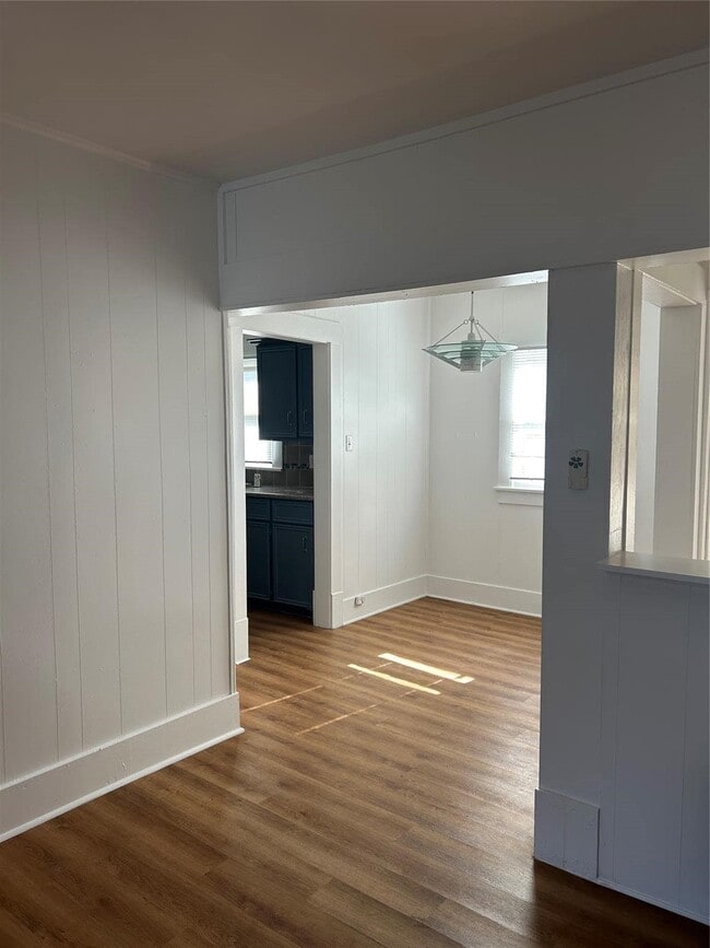 Building Photo - 2115 State St