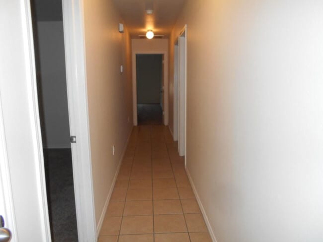 Building Photo - 808 N Evanston Ave