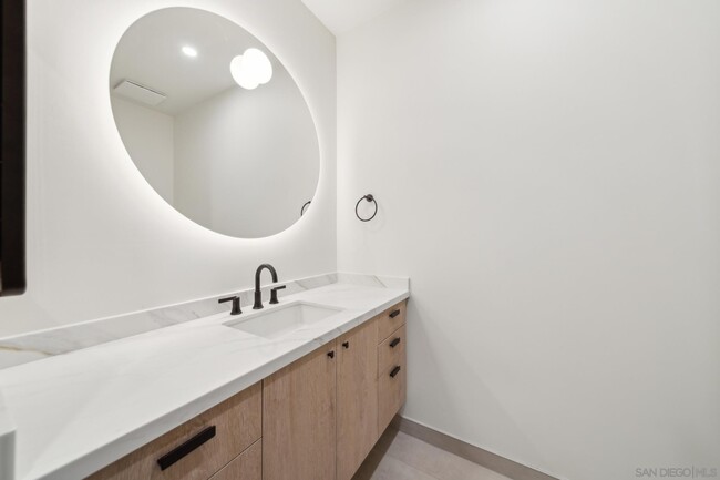 Building Photo - 3877 Pell Pl