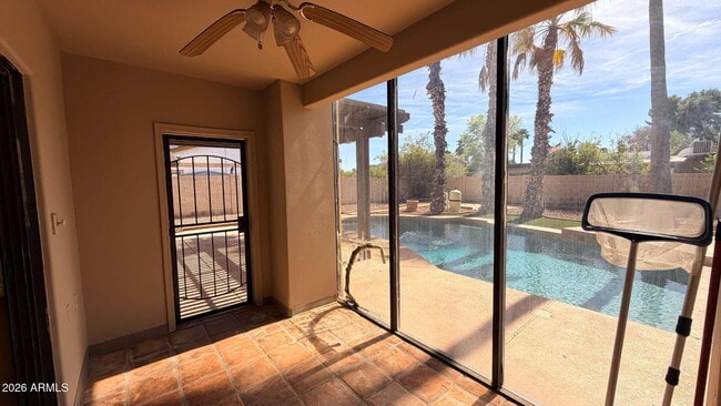 Building Photo - 3809 E Sweetwater Ave