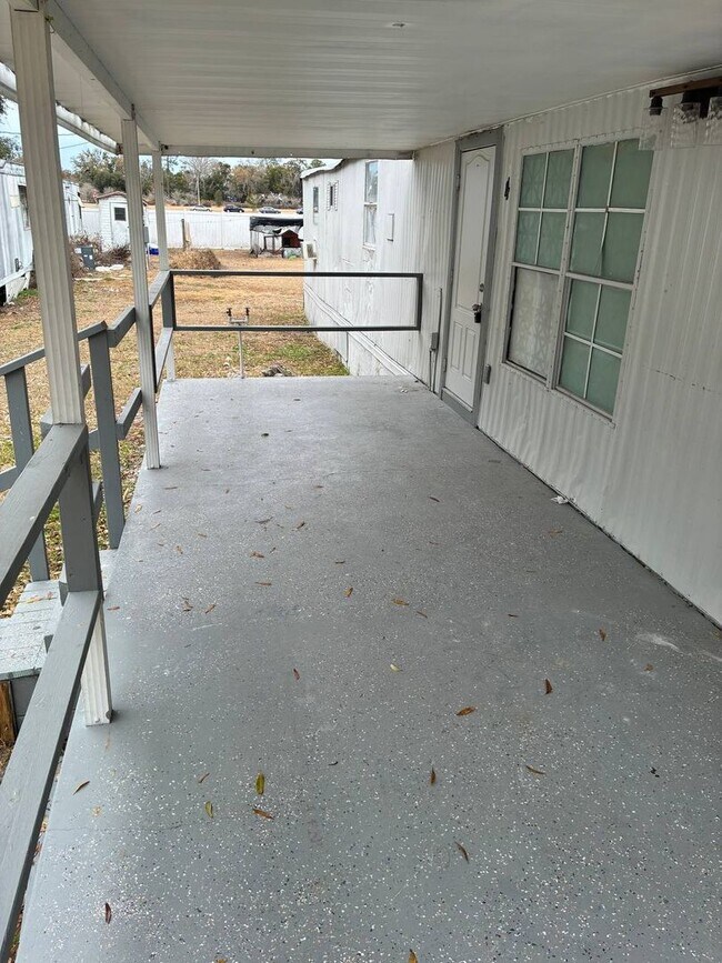 Building Photo - Socrum Loop